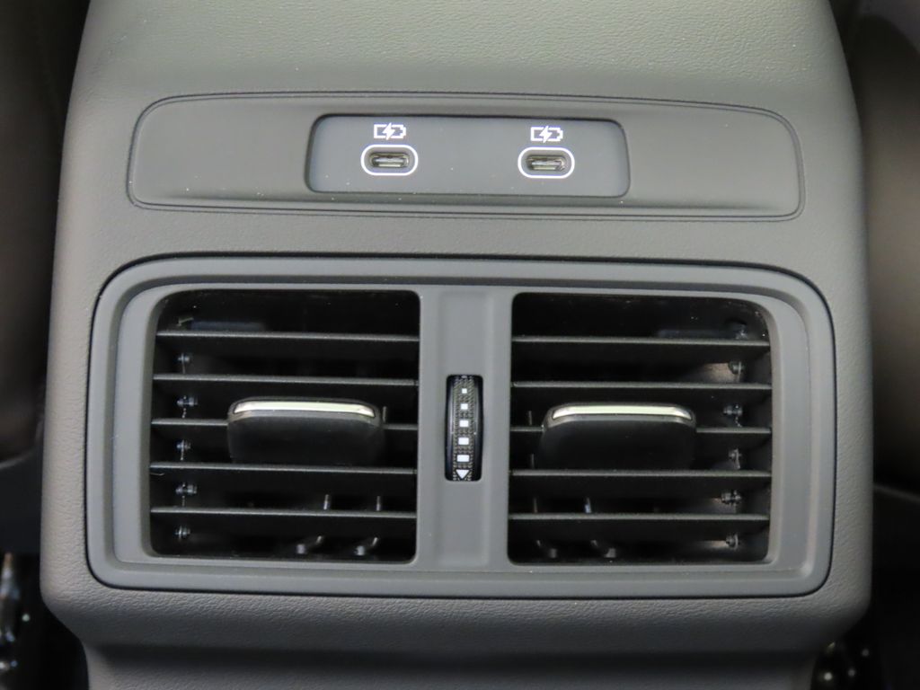 Thumbnail: 2025 Audi Q5 - 23