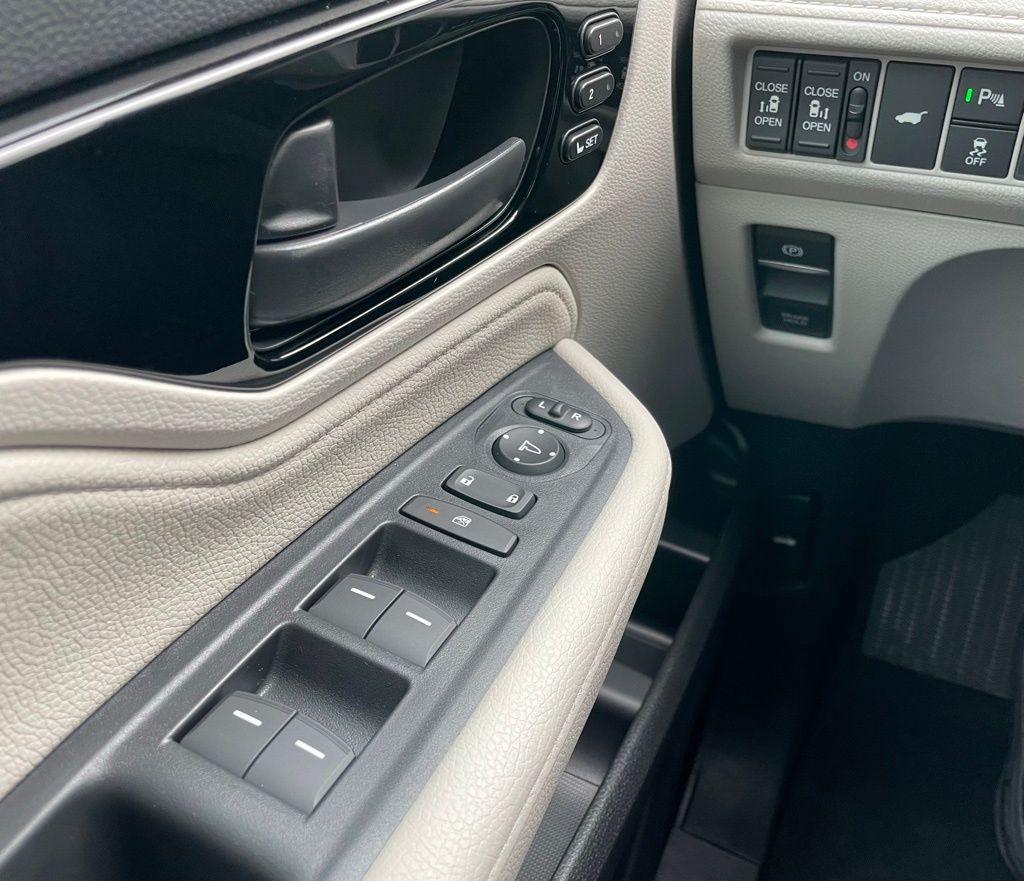 Thumbnail: 2026 Honda Odyssey - 25