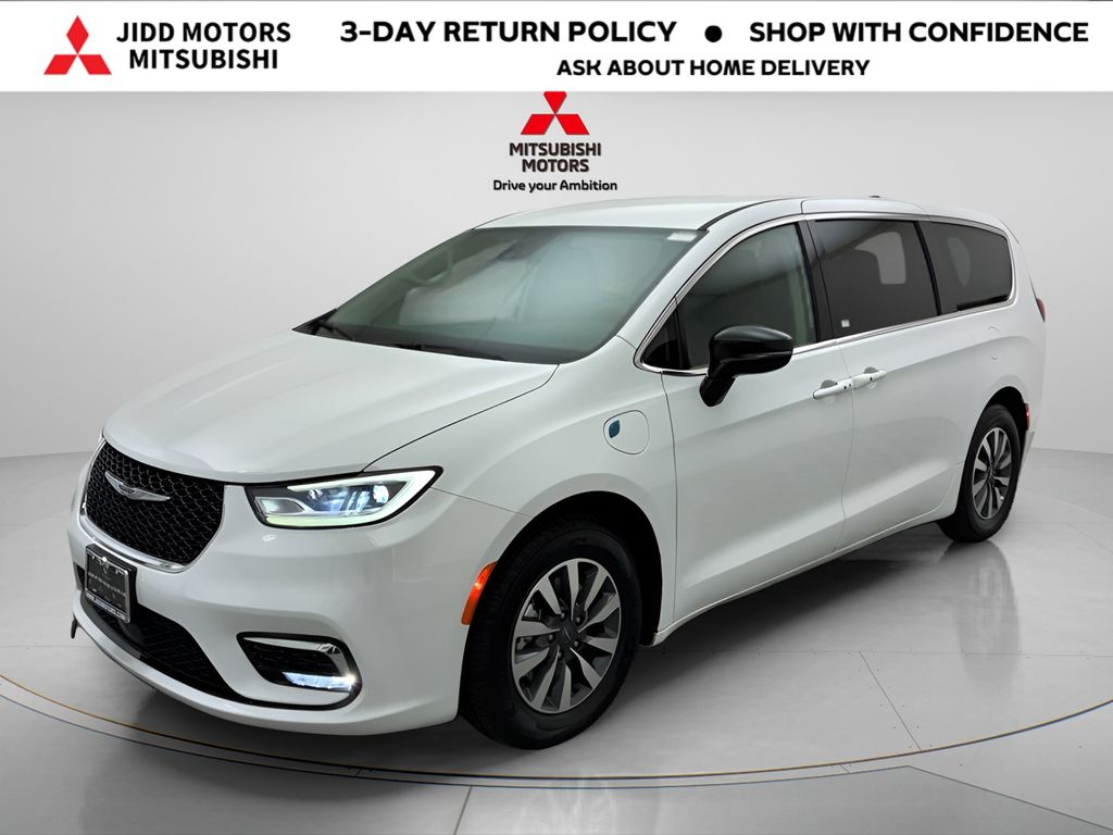 2024 Chrysler Pacifica Hybrid