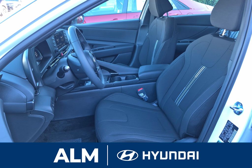 New 2026 White Hyundai SEL Sport image 14