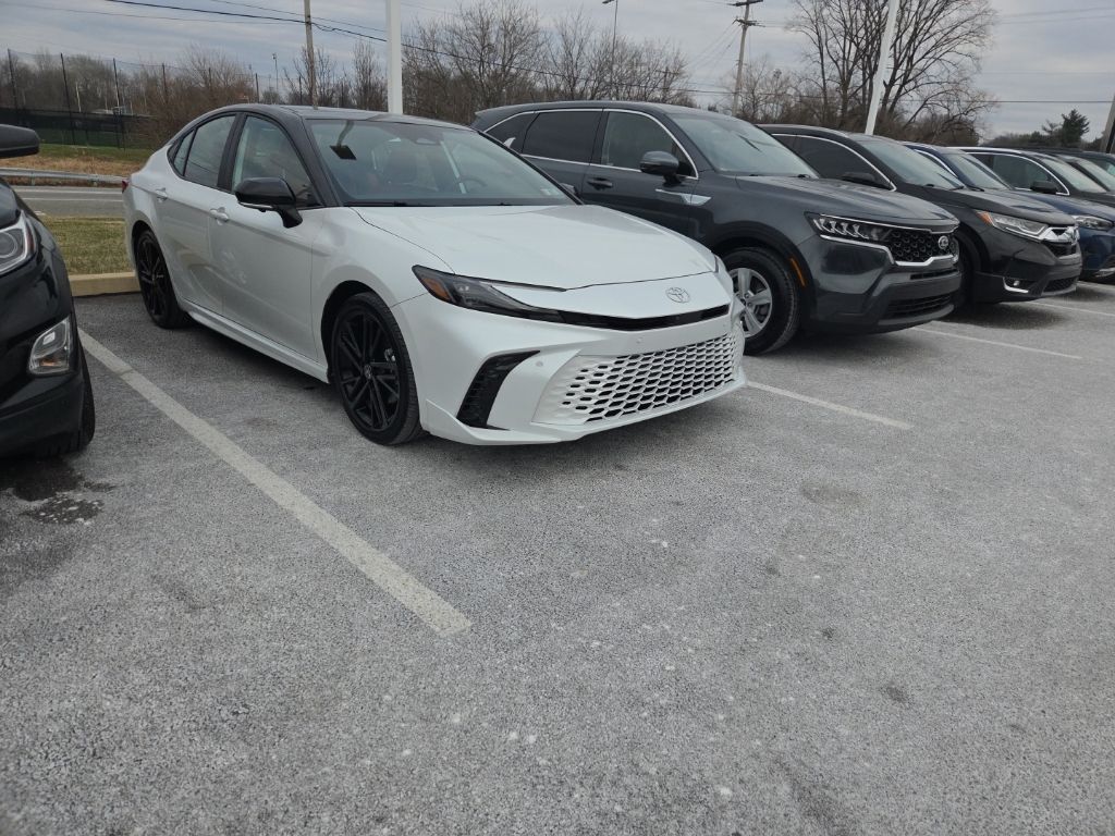 2025 Toyota Camry XSE FWD
