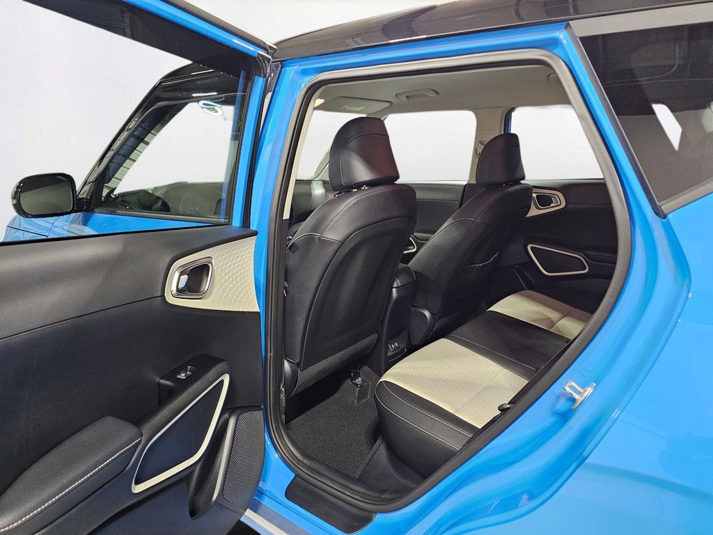 Used 2023 Blue Kia GT-Line image 17