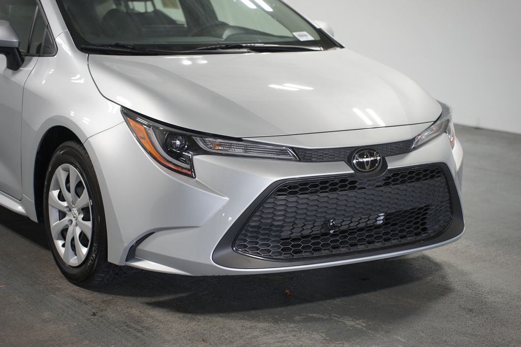 2022 Toyota Corolla LE 4