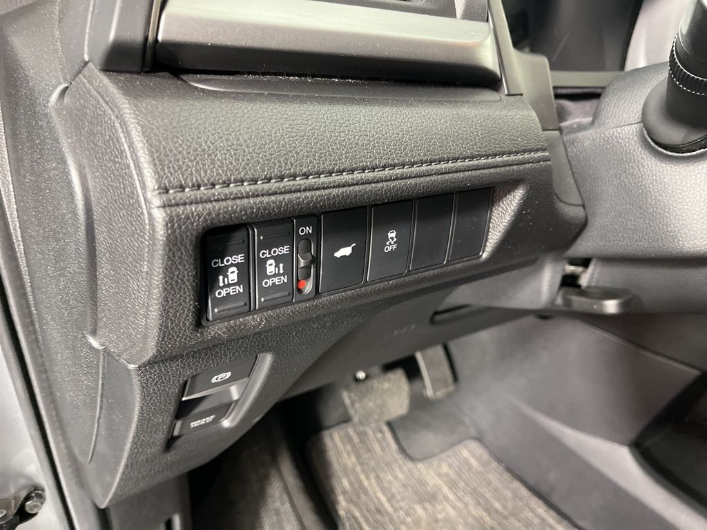 Thumbnail: 2025 Honda Odyssey - 30