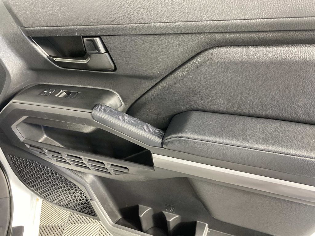 2025 Toyota Tacoma SR5 Ice - Grieco Acura - Image 25