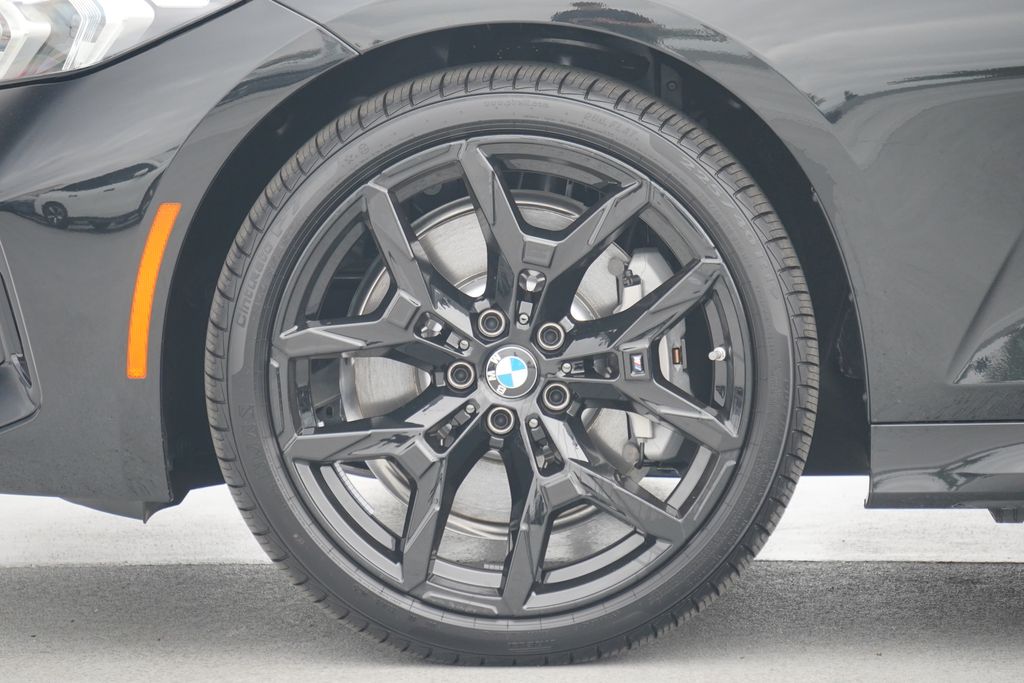 Thumbnail: 2025 BMW 3 Series - 5