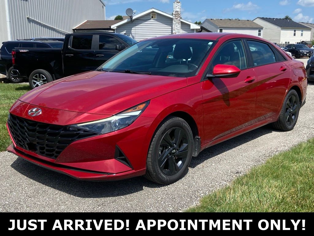 Scarlet Red Pearl 2022 Hyundai Elantra Sedan Front-Wheel Drive Continuously Variable Transmission