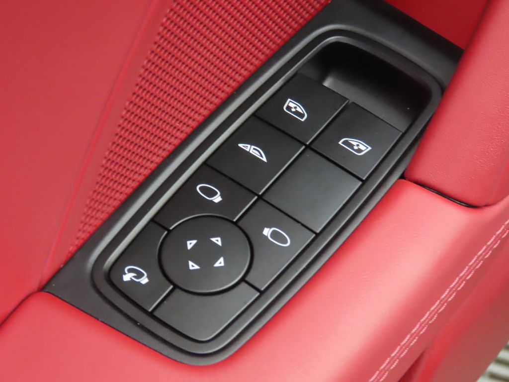 Thumbnail: 2025 Porsche 911 - 31