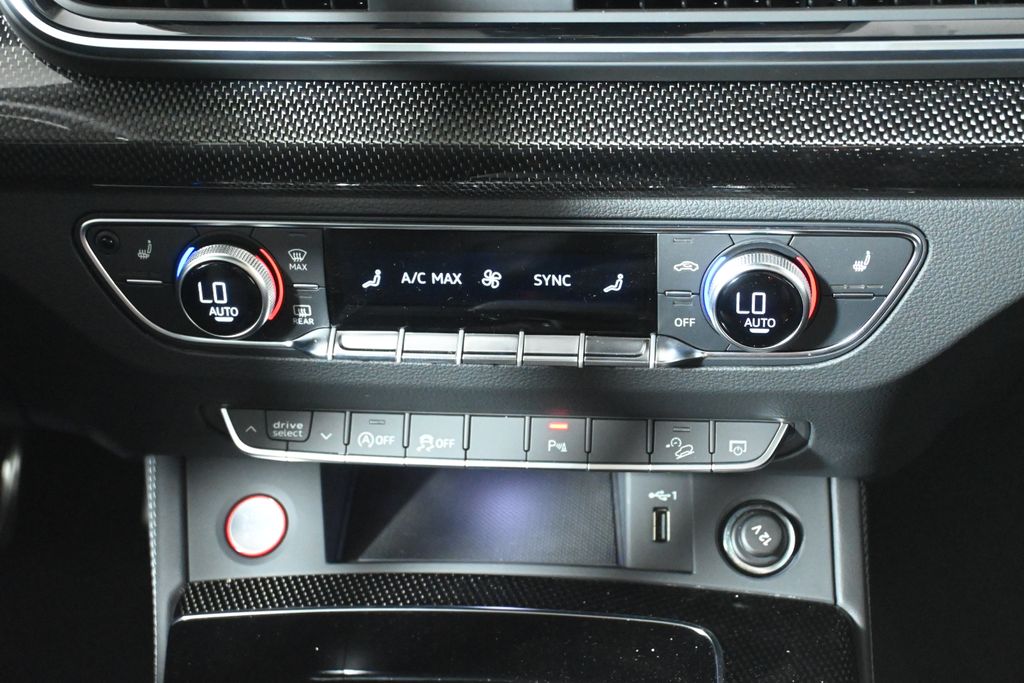 2024 Audi SQ5 Premium Plus 24