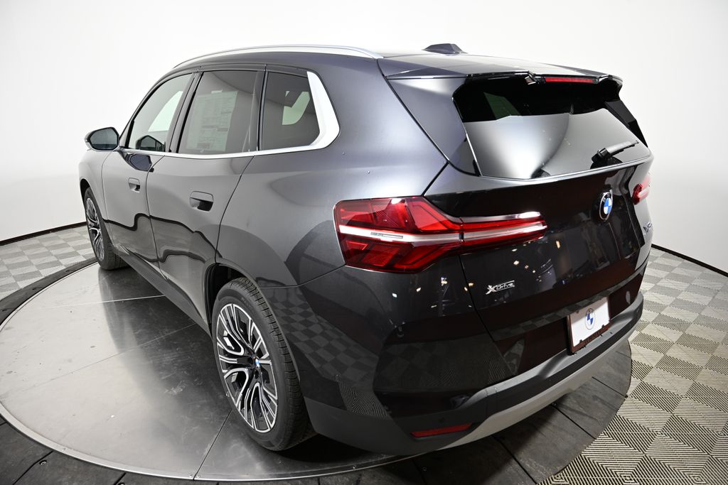 Thumbnail: 2025 BMW X3 - 3