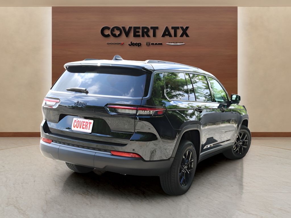 New 2026 Black Jeep Laredo Altitude image 5