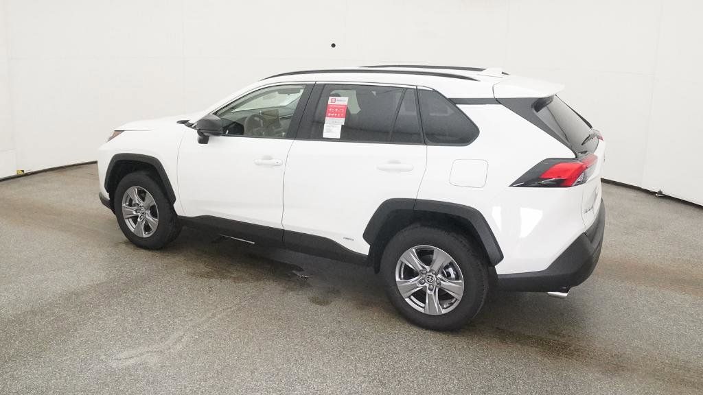Thumbnail: 2025 Toyota RAV4 - 8