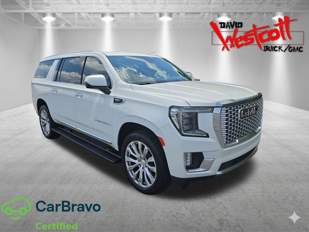 White Frost Tricoat 2023 GMC Yukon XL SUV / Crossover Four-Wheel Drive 