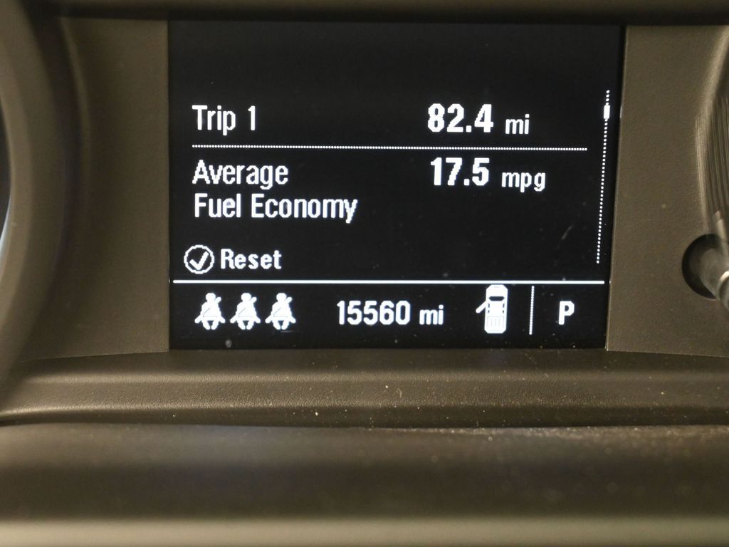 Used 2024 Summit White GMC Pro image 17