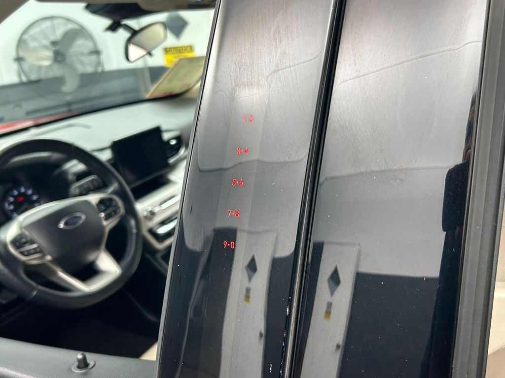 Used 2021 Red Ford XLT image 37