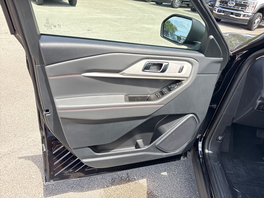 New 2026 Black Ford Active image 10