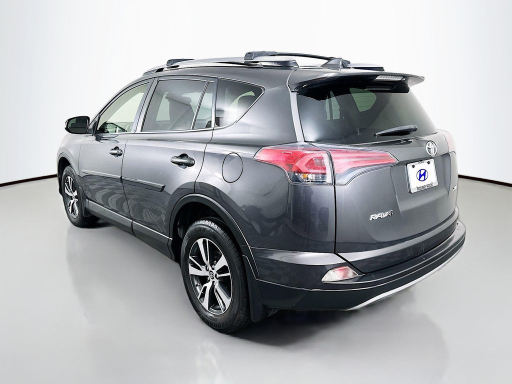 Thumbnail: 2018 Toyota RAV4 - 7