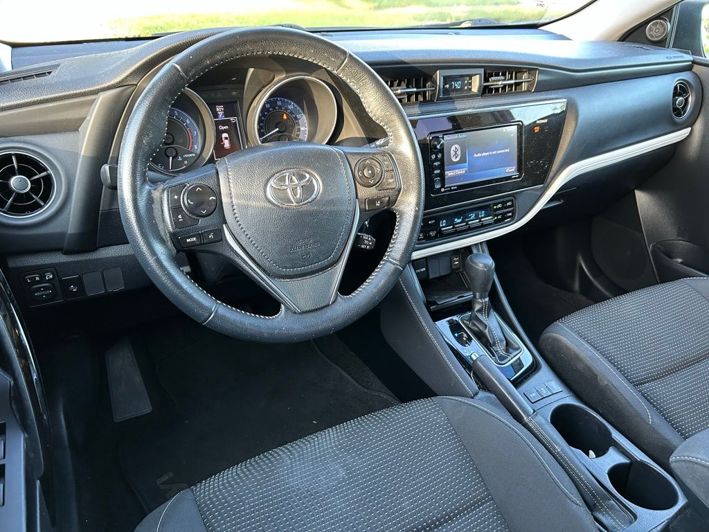 Thumbnail: 2018 Toyota Corolla iM - 12