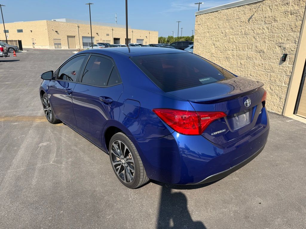 Thumbnail: 2018 Toyota Corolla - 4
