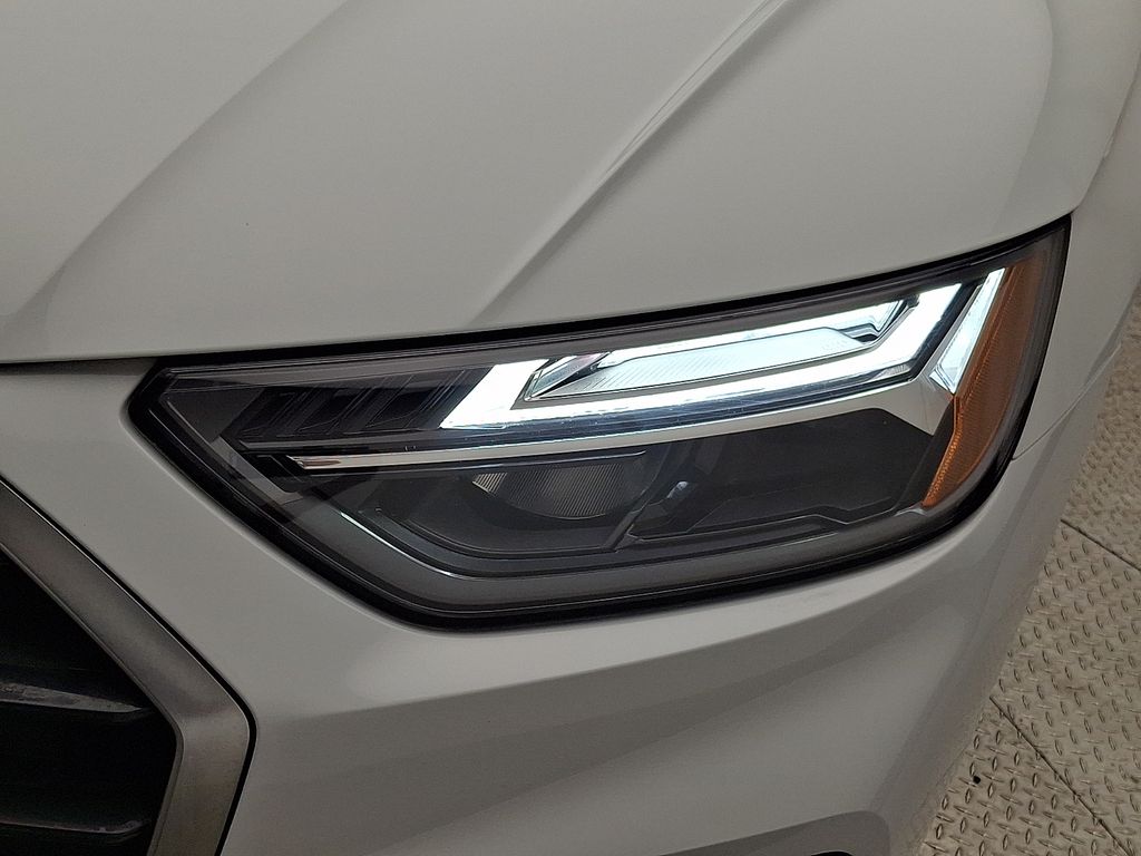 Thumbnail: 2024 Audi Q5 - 9