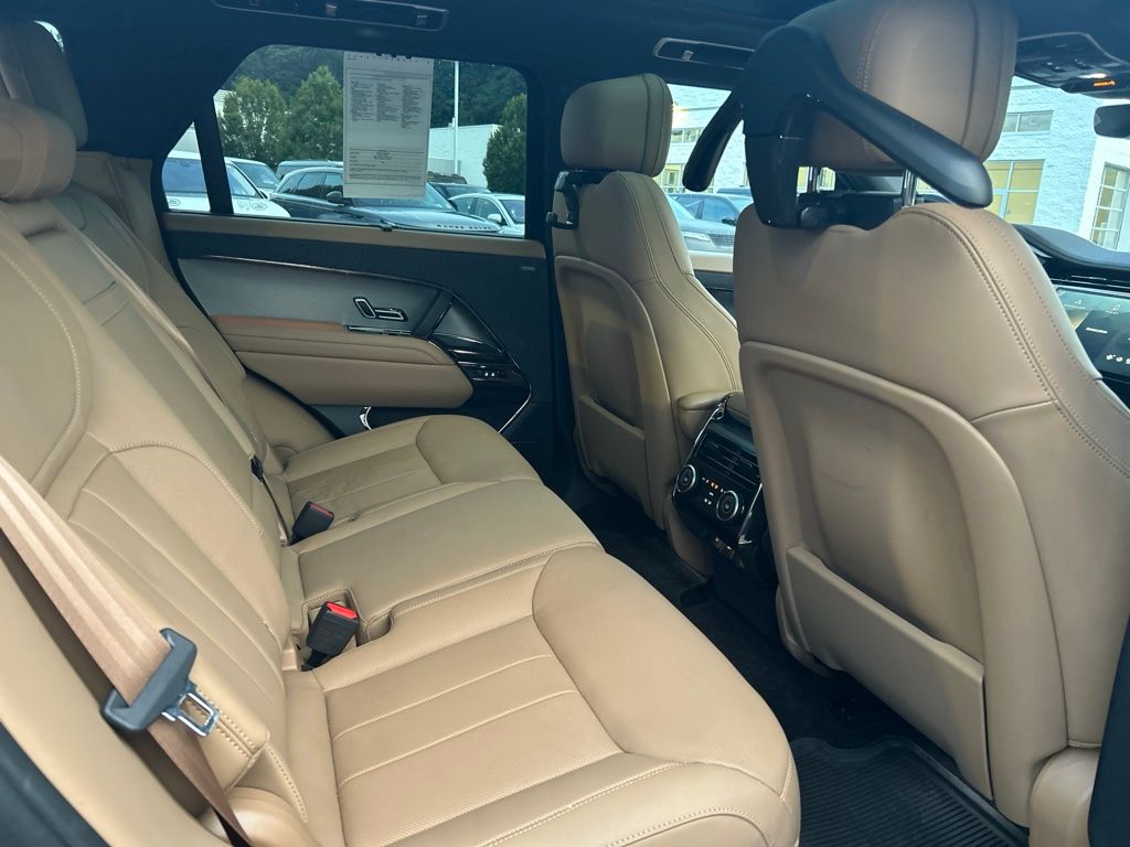 Certified Used 2025 Black Land Rover SE image 18