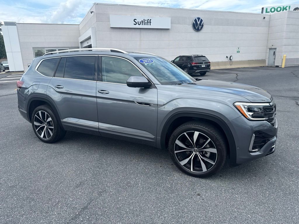 2025 Volkswagen Atlas 2.0T SEL Premium R-Line Gray at Subaru and VW of Moon Township