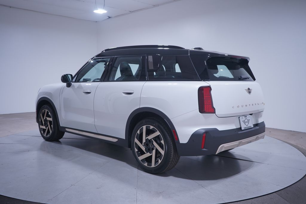 2025 MINI Cooper Countryman Signature 3