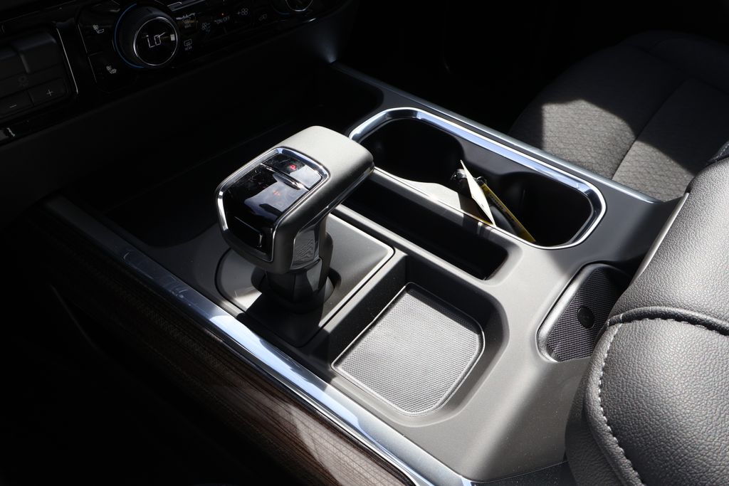 Thumbnail: 2026 Chevrolet Silverado 1500 - 31