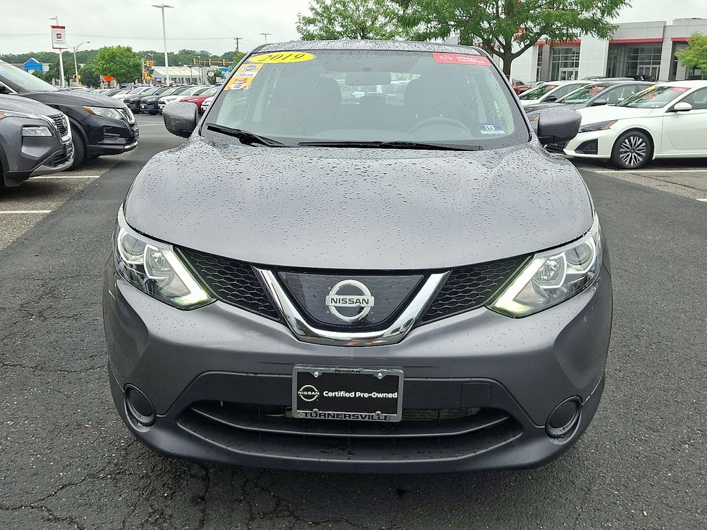 Thumbnail: 2019 Nissan Rogue Sport - 2