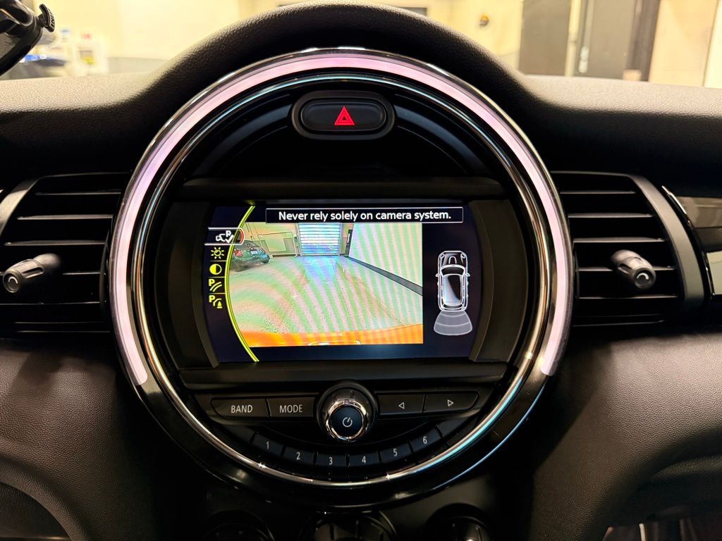 Thumbnail: 2017 MINI Cooper - 17