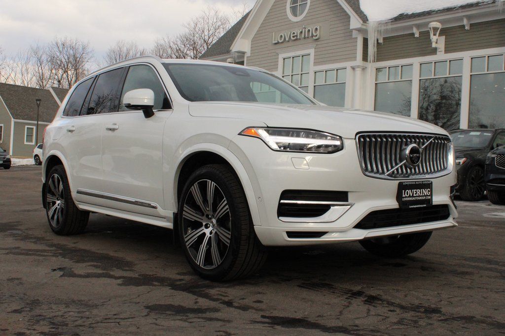 2024 Volvo XC90 Recharge T8 Ultimate Bright Theme 7-Passenger eAWD