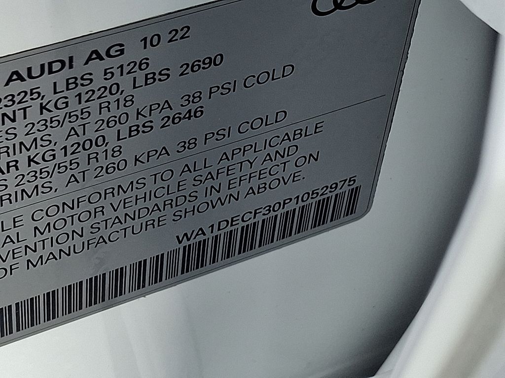 Thumbnail: 2023 Audi Q3 - 25