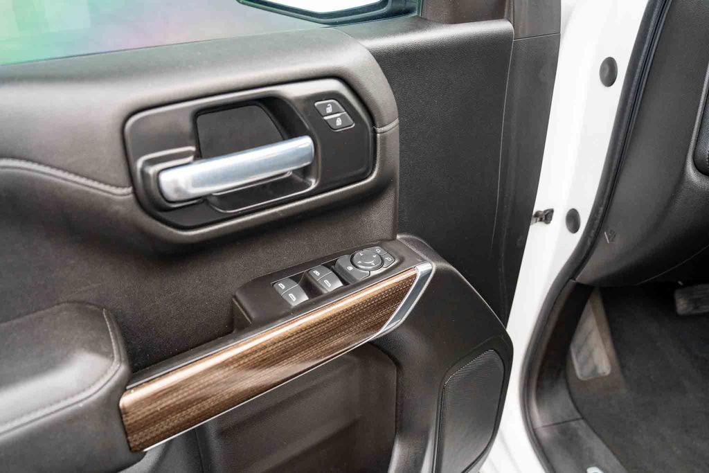 Used Car 2021 Chevrolet Silverado 1500  Lt For Sale Under $30,000 In Austin, Texas