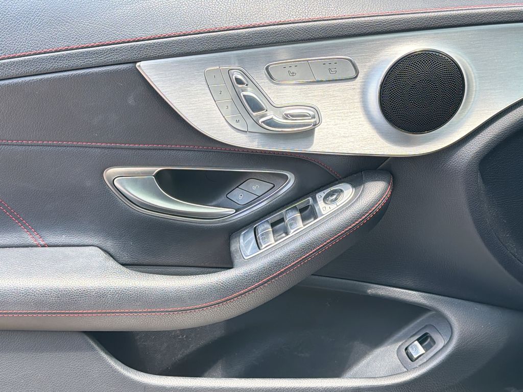 Thumbnail: 2017 Mercedes-Benz C-Class - 29