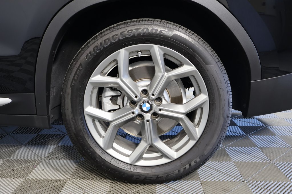 Thumbnail: 2024 BMW X3 - 16