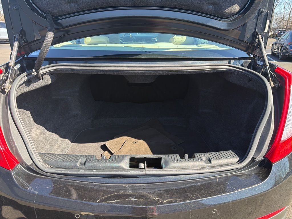 Thumbnail: 2015 Lincoln MKS - 21