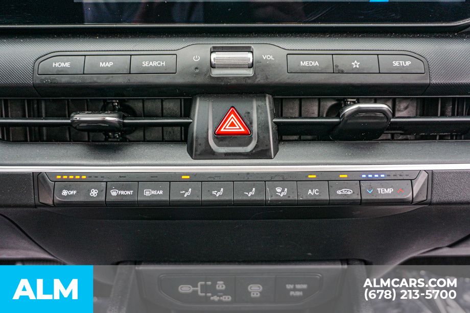 Used 2025 Black Kia LXS image 41