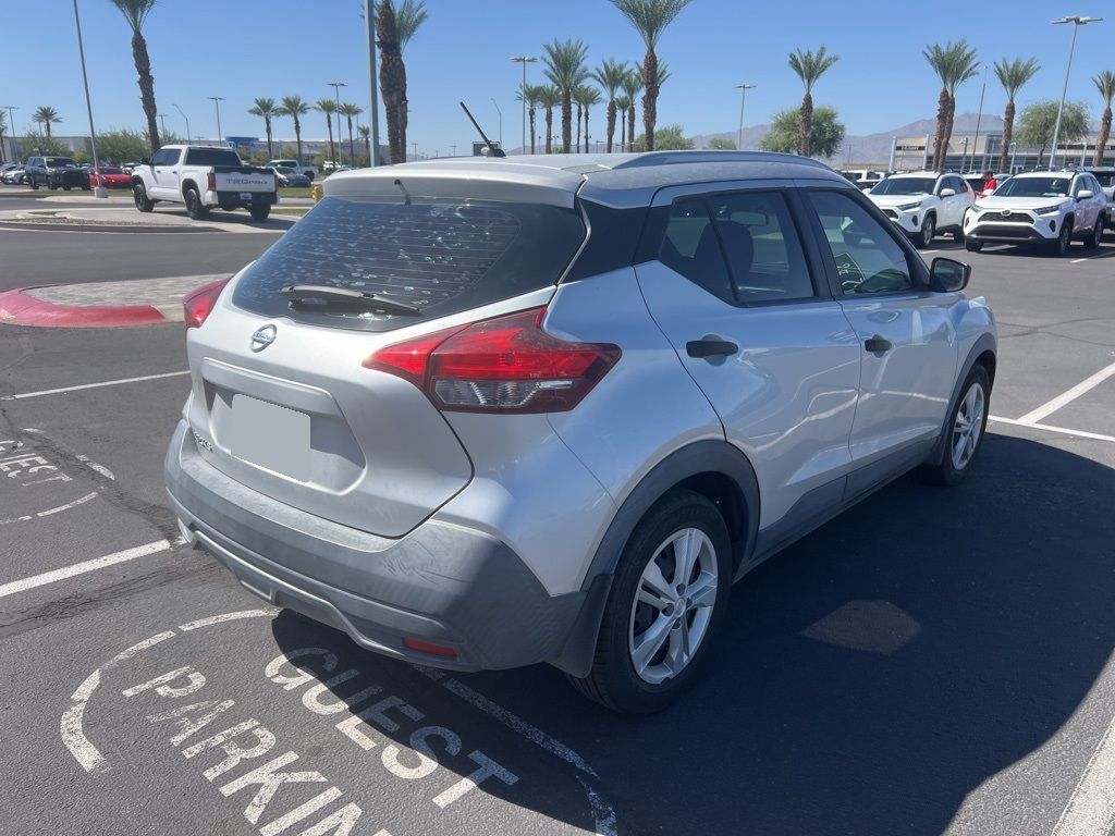 Thumbnail: 2019 Nissan Kicks - 5