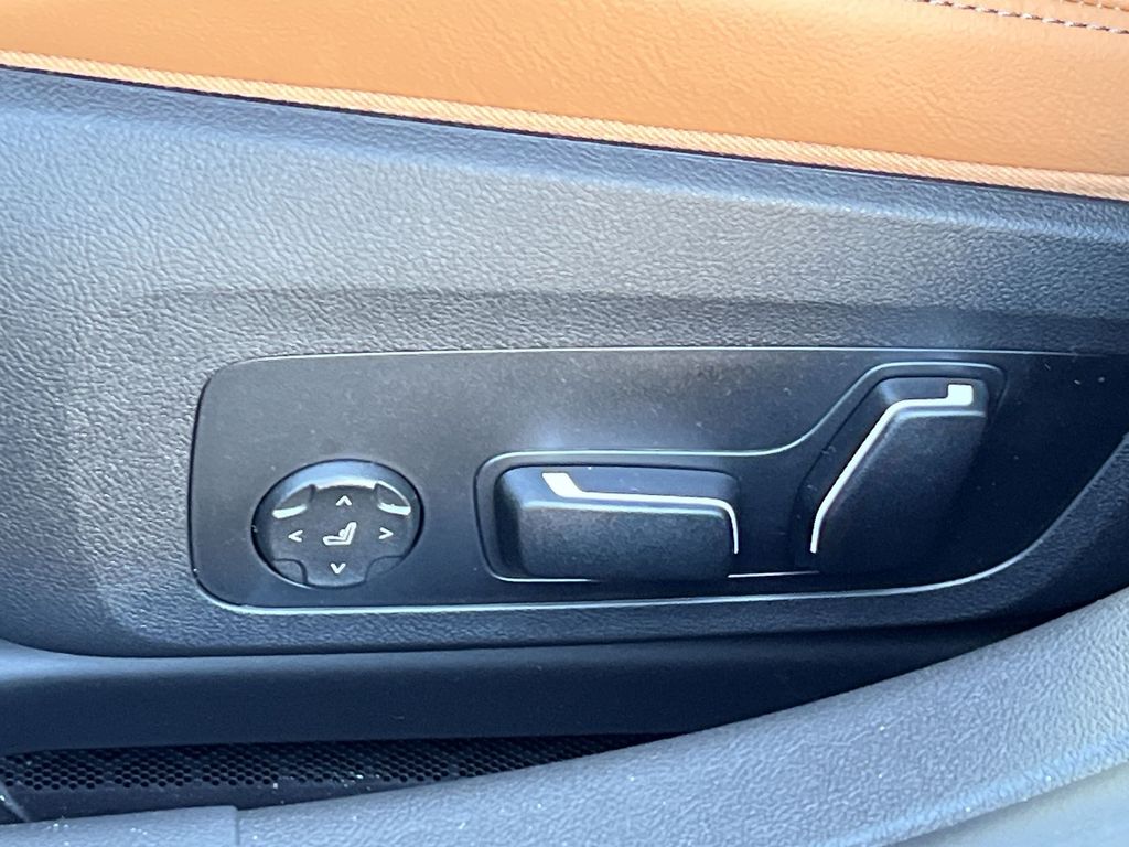 Thumbnail: 2026 BMW 4 Series - 12