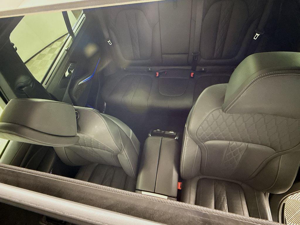 Thumbnail: 2022 BMW X5 - 22