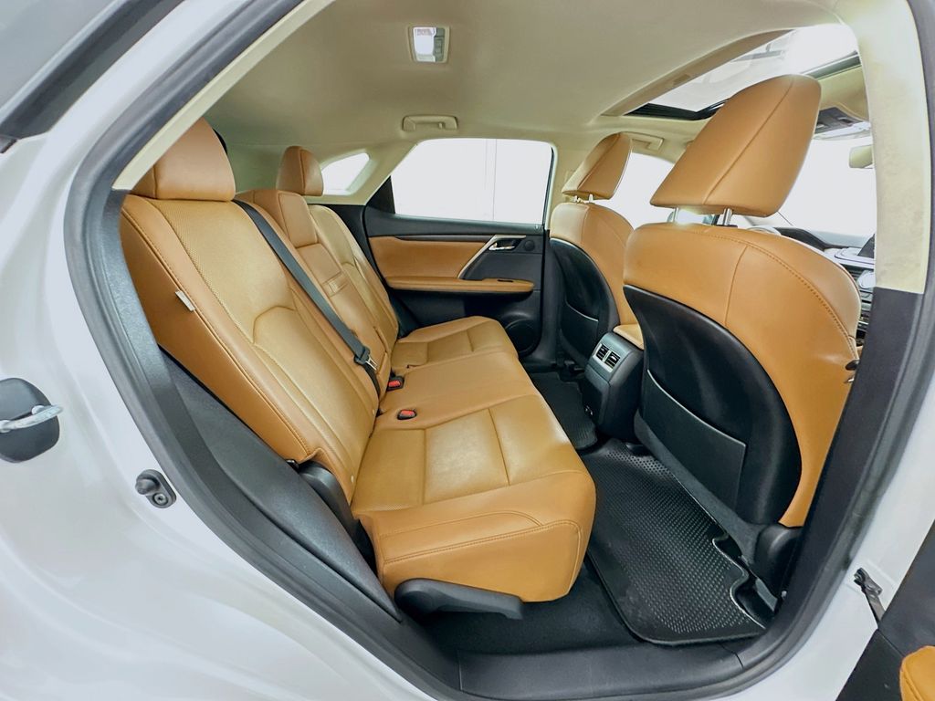 Thumbnail: 2021 Lexus RX - 27