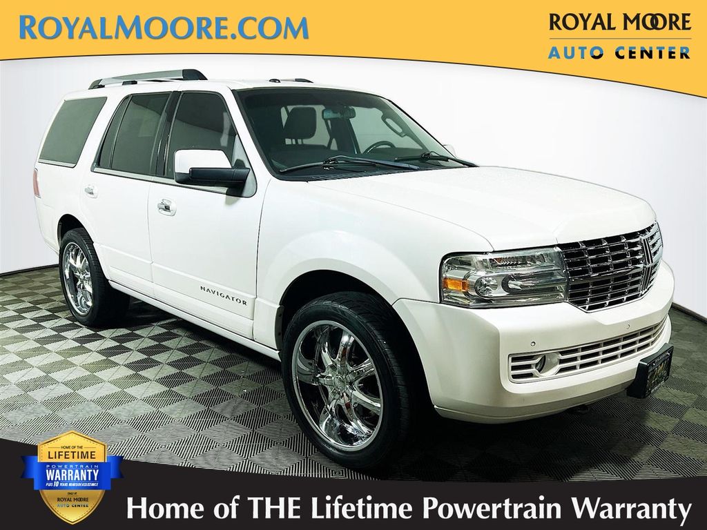 White Platinum Clearcoat Metallic 2011 Lincoln Navigator 4WD SUV / Crossover Four-Wheel Drive 6-Speed Automatic Overdrive