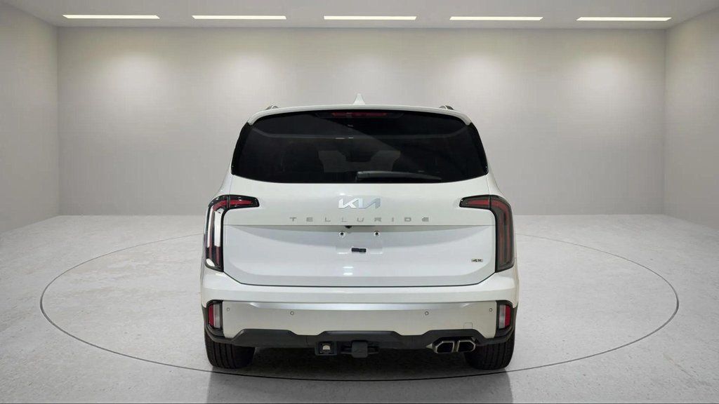 Used 2024 Glacial White Pearl Kia SX-Prestige image 4