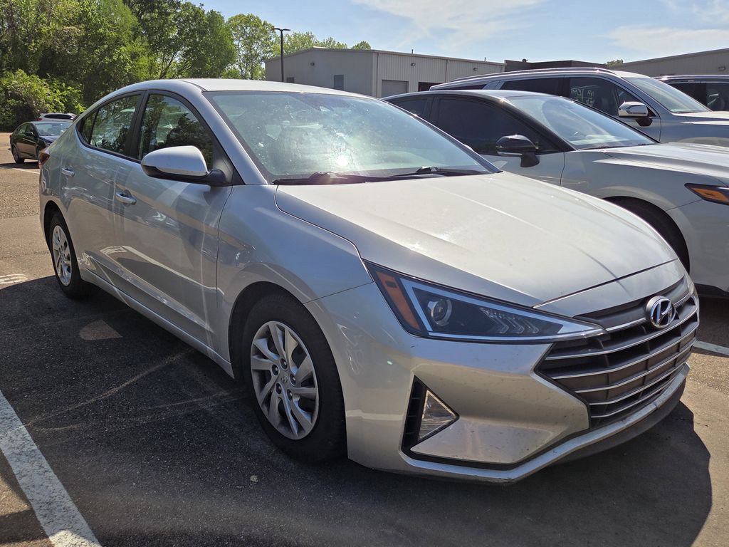 Symphony Silver 2020 Hyundai Elantra SE FWD Sedan Front-Wheel Drive Continuously Variable Transmission