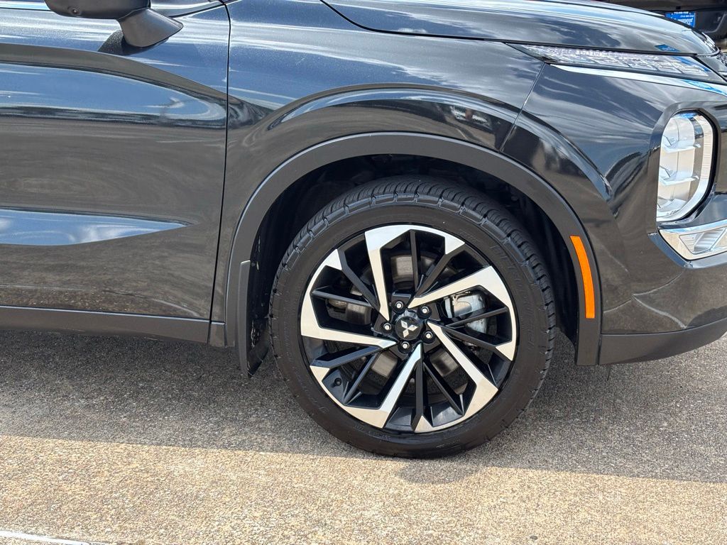2023 Mitsubishi Outlander SE  at North Houston Mitsubishi