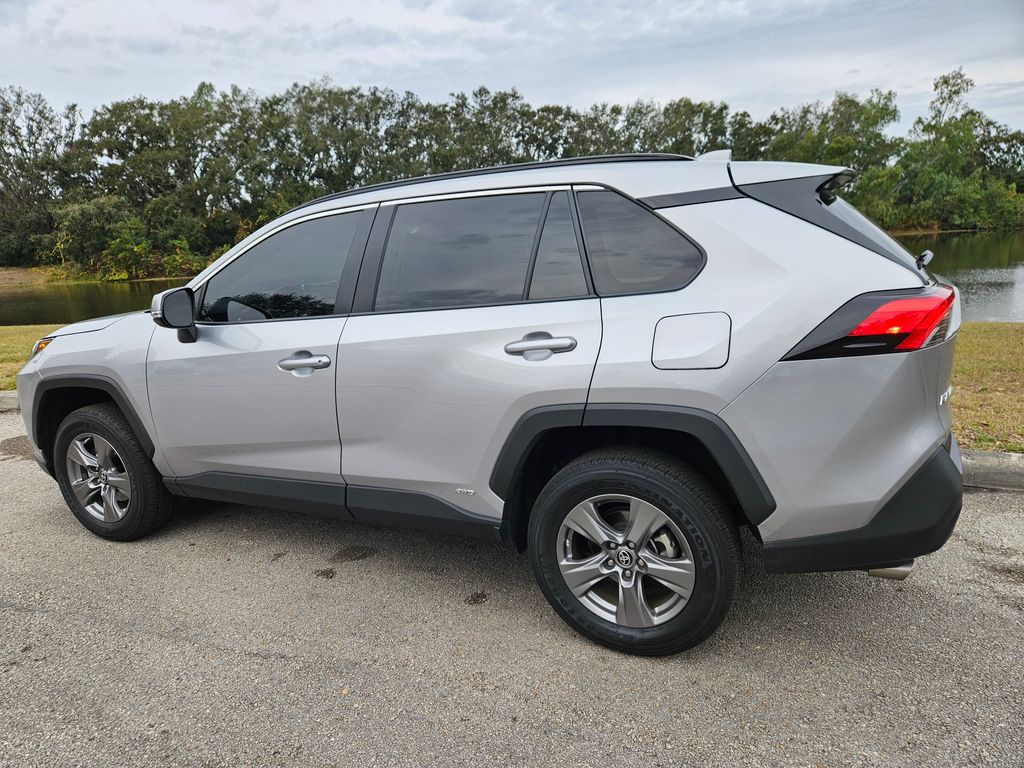 2024 Toyota RAV4 LE 3