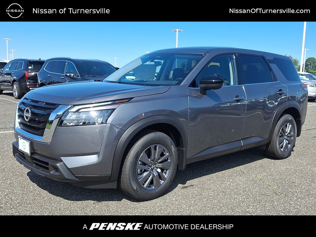 2025 Nissan Pathfinder S Hero Image