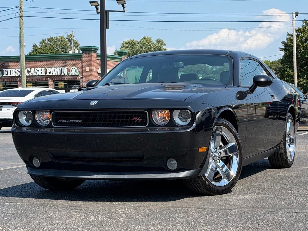 Brilliant Black Crystal Pearlcoat 2010 Dodge Challenger Coupe Rear-Wheel Drive 6-Speed Manual