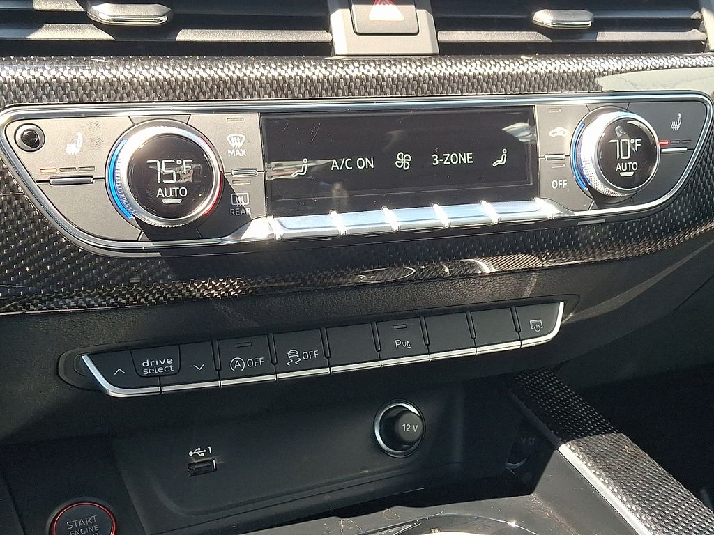 Thumbnail: 2023 Audi S4 - 16