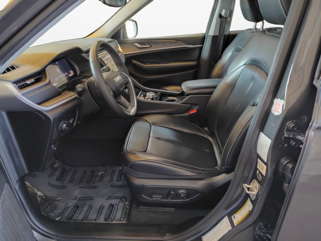 Used Car 2023 Jeep Grand Cherokee  Limited For Sale In Austin, Texas
